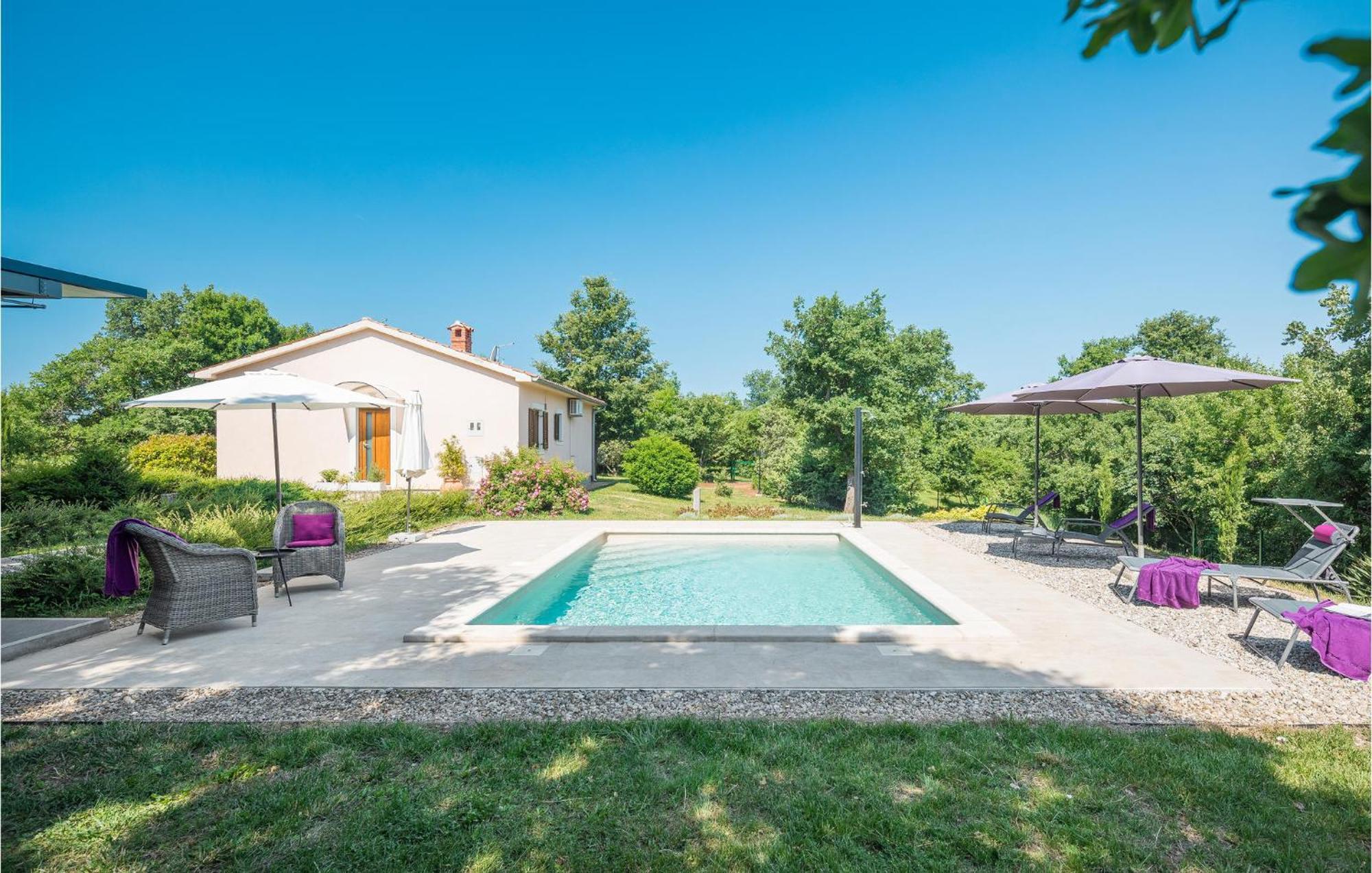 Beautiful Home In Bale With Kitchen Εξωτερικό φωτογραφία